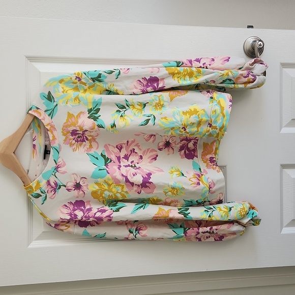 Who What Wear matching floral set sweatshirt S and shorts XS - Picture 2 of 9